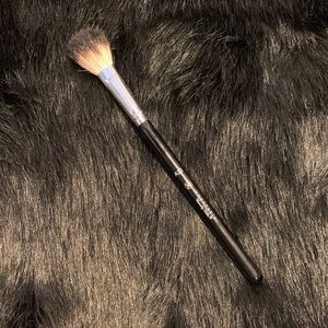 Anastasia Beverly Hills Makeup - Anastasia Beverly Hills A23 Brush Anastasia Beverly Hills Makeup - Anastasia Beverly Hills A23 Brush